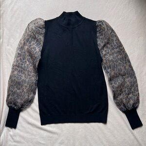 Sioni sweater leopard print sheer puff sleeves women’s medium